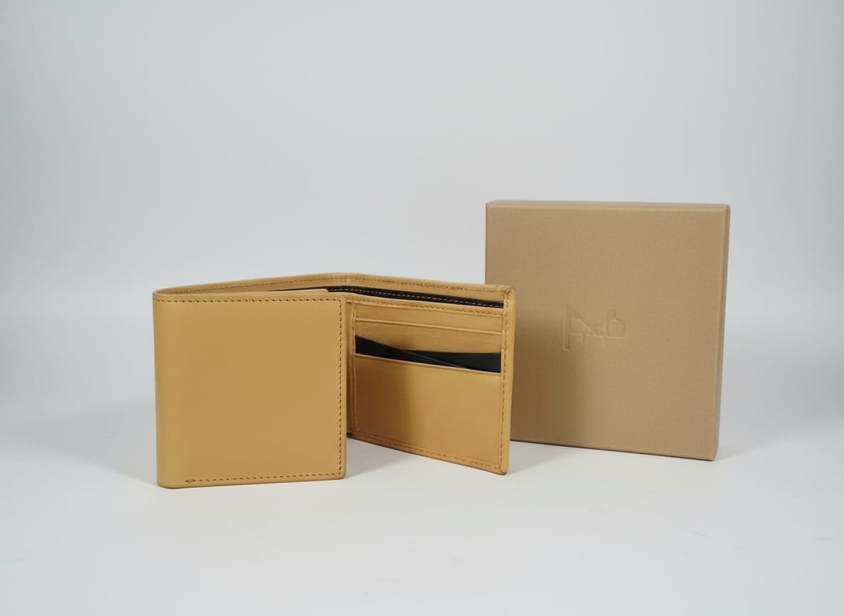 Tan Premium Leather Bi‐Fold Wallet Gift Box